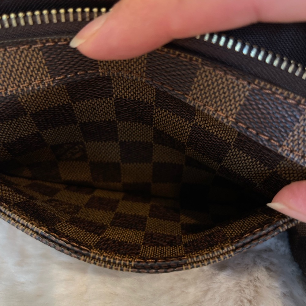 Louis Vuitton shoulder Geronimos with Iconic Damier Ebene - Picture 5 of 9
